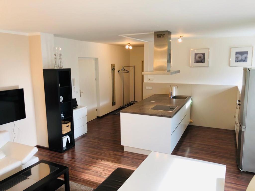 25h Garden Private Apartment